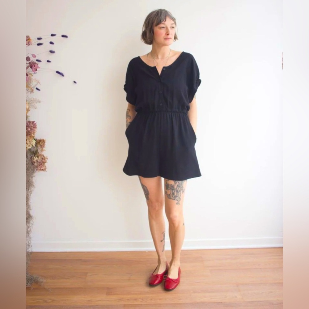 Eve Gravel Aster jumpsuit romper size medium